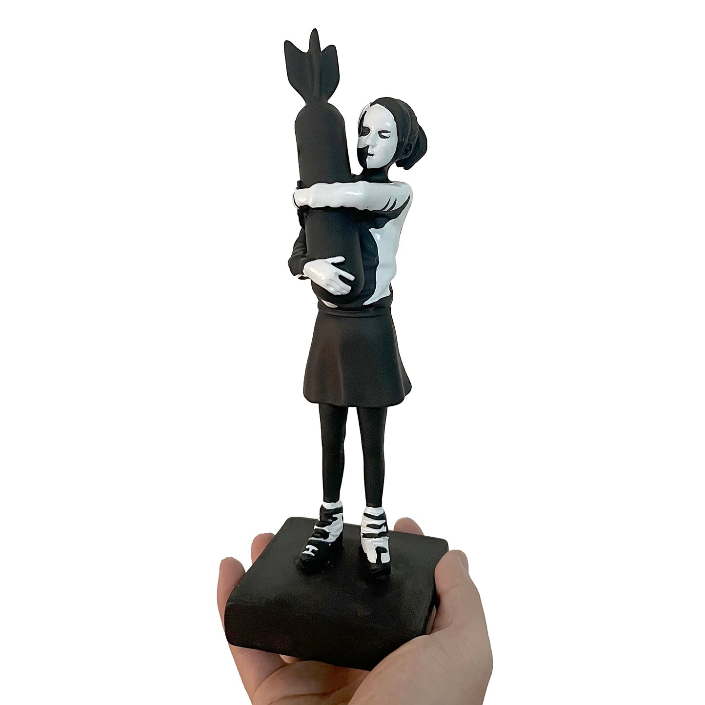 Banksy Flower Throwing Statue Flower Thrower Sculpture, Man's Room Figurines Home Decor for Shelves, Resin Art Craft Desk Decoration Collection Ornament Gift (White)