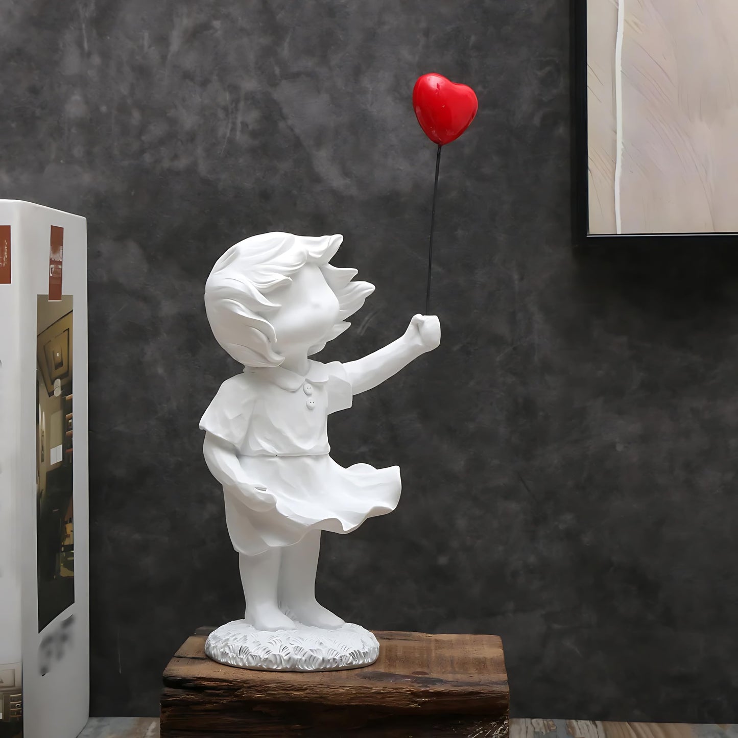 Banksy Flower Throwing Statue Flower Thrower Sculpture, Man's Room Figurines Home Decor for Shelves, Resin Art Craft Desk Decoration Collection Ornament Gift (White)